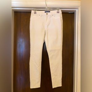 Blue Spice White Stretch Jeans - size 5 - 30”w x 35”L